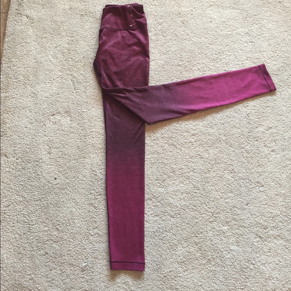 CALIA by Carrie Underwood Leggings